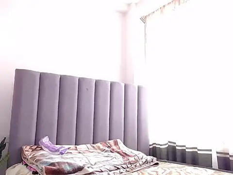 saara_johnson496's Webcam Show