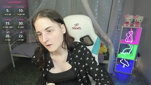 KiraDuvall's Live XXX Chat