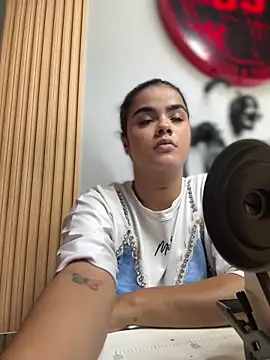 Kaily_Sweet16n Live XXX chat