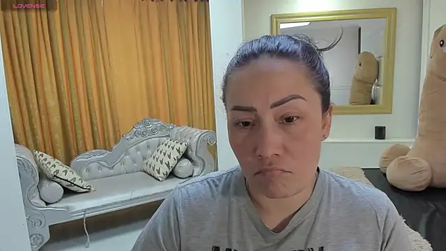 gaby_trent 现场XXX聊天