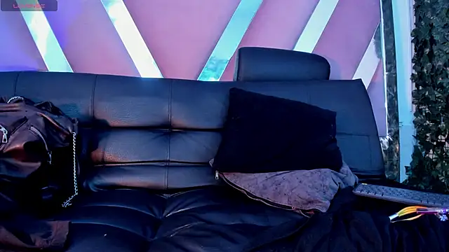 Show modela JuanCamiilo_66 na web-kameri