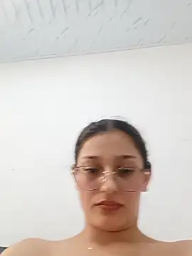 Ary-18's Live XXX Chat