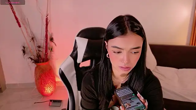 AnabelWolfのライブXXXチャット