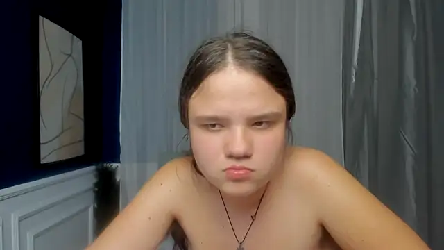 AdeleCruz's Live XXX Chat