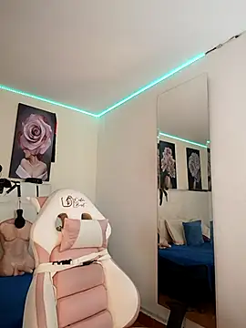 SamathaMay 即時 XXX 聊天