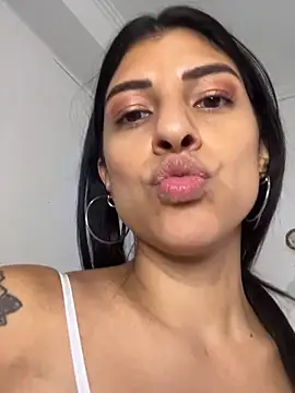 Chat +18 de moronoiroficial ao vivo