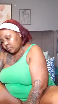 Chat +18 de PearlSexxy69 ao vivo