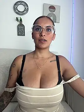 แชท XXX สดของ Seized_lust