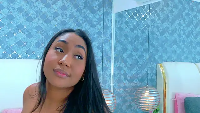 NaiomyLanes Adlı Modelin Web Kamerası Şovu