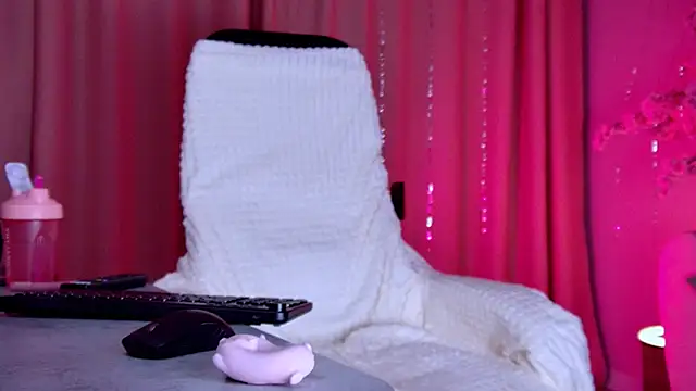 TinaDavil's Live XXX Chat