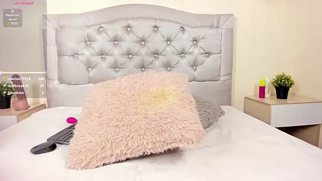 แชท XXX สดของ escarleth__