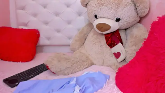 Chat XXX ao vivo de eimy_skinny_