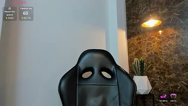 Chat +18 de Hanna_Becker_ ao vivo