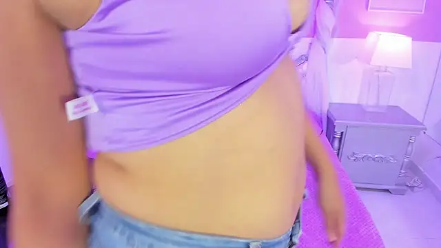 Oriana_Larsson Chat XXX in diretta