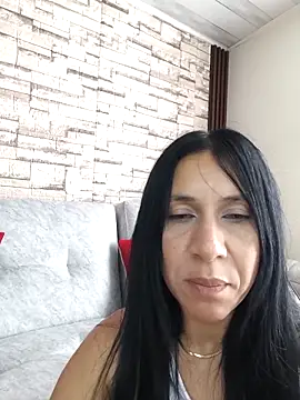 Czat XXX na żywo – Camillemonroe_