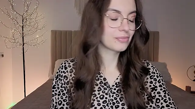 Онлайн чат XXX Real_cutie1