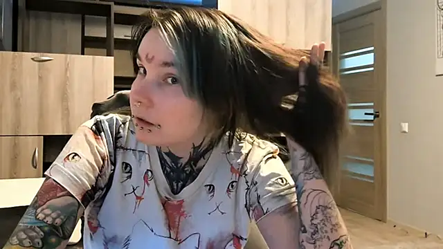 Chatroom XXX en direct de HighelikeGirl