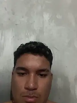 MartinezGrueso Adlı Modelin Canlı XXX Sohbeti