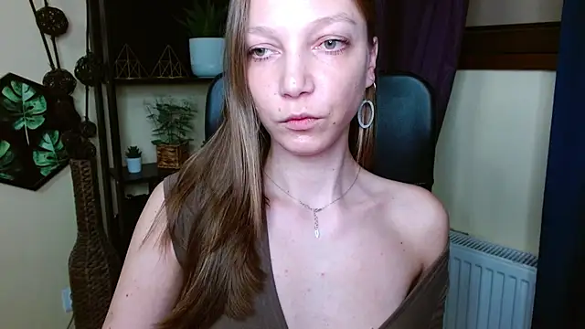 EmillyPlay – Live XXX-chat