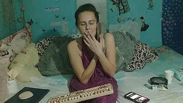 Chatroom XXX en direct de brighteyes77