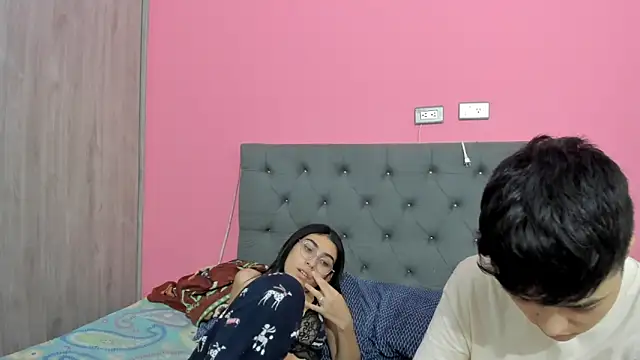 ariloe_quintero élő XXX-chatje