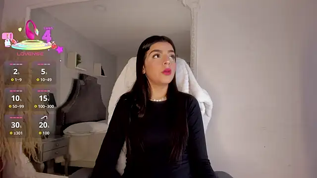 KarelyMitchel élő XXX-chatje