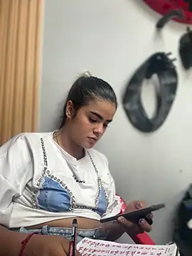 Kaily_Sweet16's Live XXX Chat