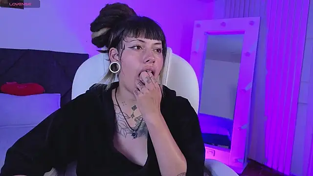 Chat XXX en directo de _sharlotte777