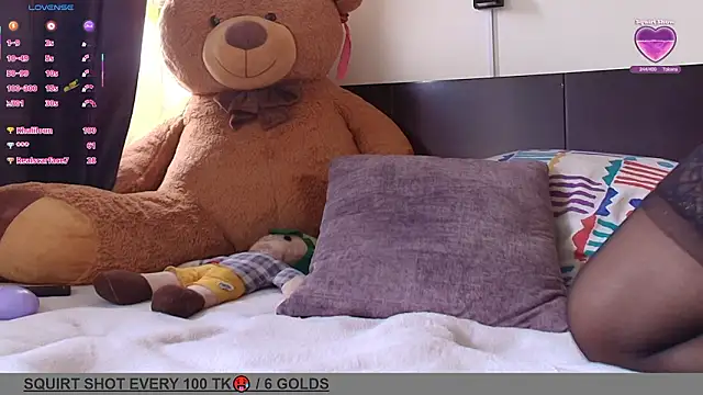 Chatroom XXX en direct de Samanntthaa__