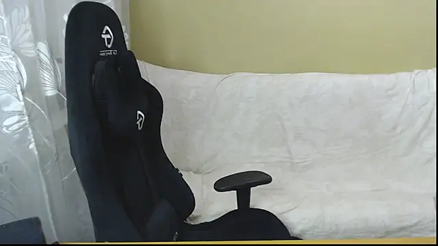 Effy__Stoner Chat XXX live