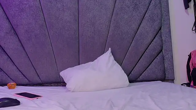 Gemaexotic_OS Adlı Modelin Canlı XXX Sohbeti