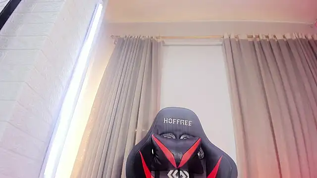 Chatroom XXX en direct de Engel_boss