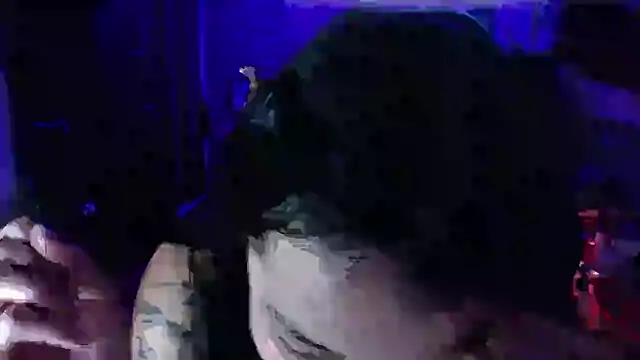 AngelaQueen_のライブXXXチャット