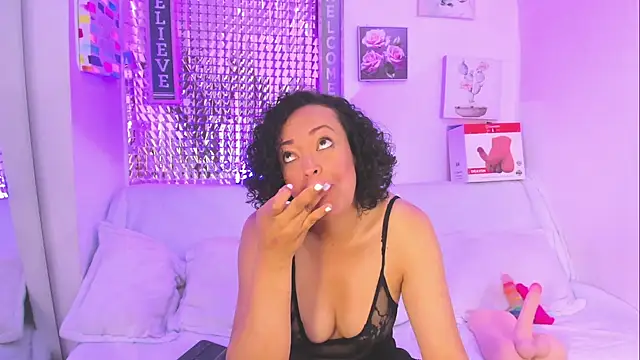 Chat XXX ao vivo de AnaDalila_Latina