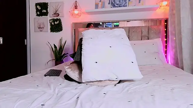 Dulce_Morrys Pertunjukan Webcam