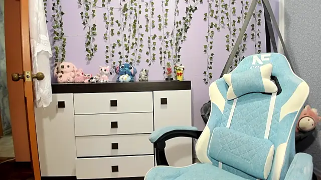 Yoonhee_ki's Live XXX Chat