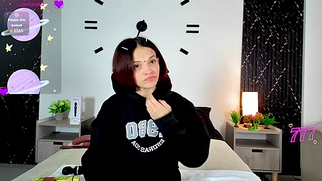 Онлайн чат XXX aurora_petitee