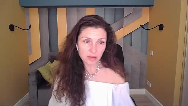 XXX chat uživo modela EllaLong