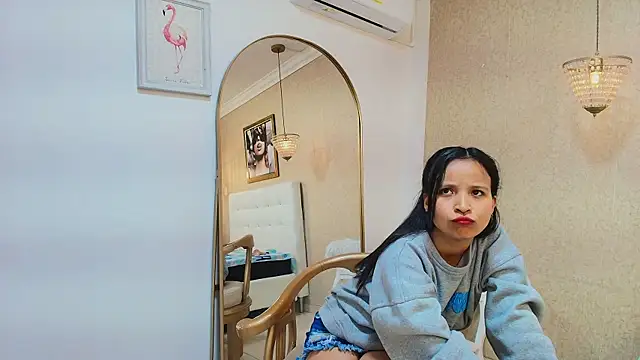 Онлайн чат XXX Miladiosa