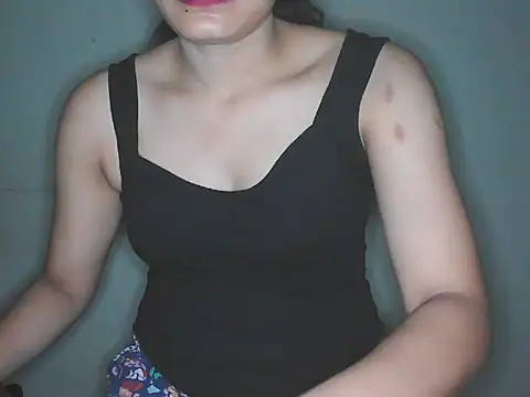 Golu_Bhabhi Adlı Modelin Web Kamerası Şovu