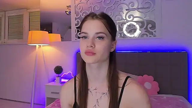 Chat +18 de LuisaClover ao vivo