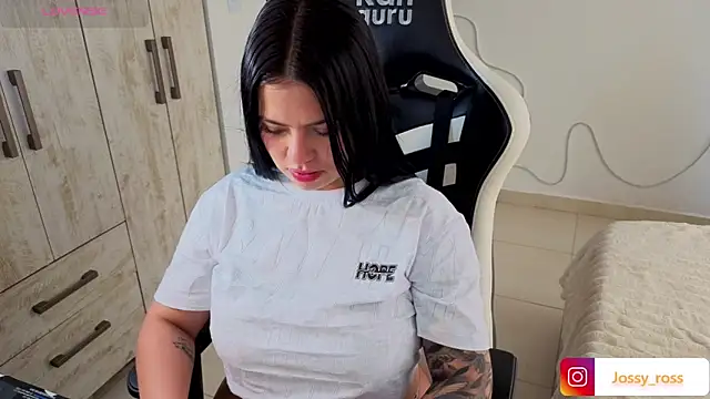 XXX chat uživo modela Victoryyy_