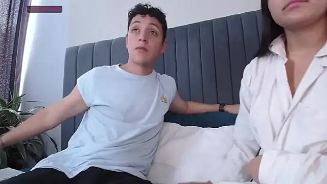 Chatroom XXX en direct de 24_7horny_