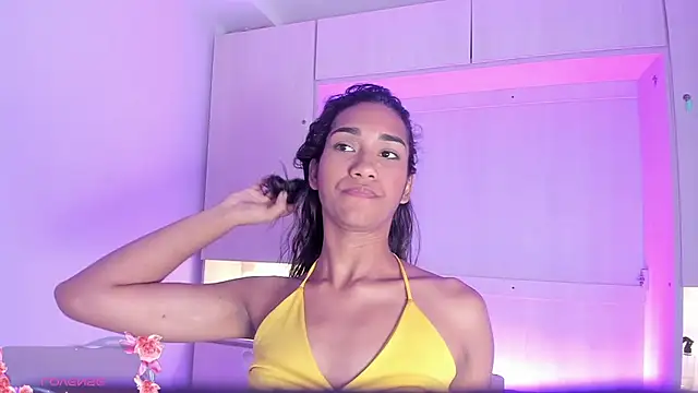 AnahiCollins Chat XXX in diretta