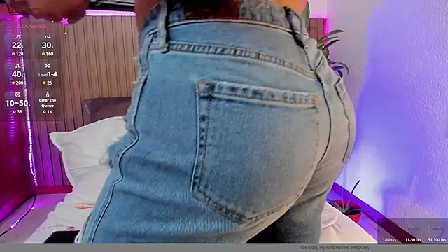 IndieMiller's Live XXX Chat