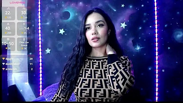 แชท XXX สดของ ValentinaRojass_