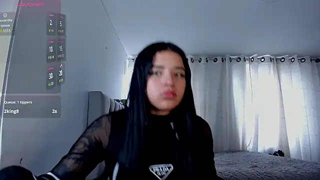 aliice_walker_'s Live XXX Chat