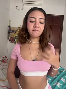 Bonni_lohan Show in webcam