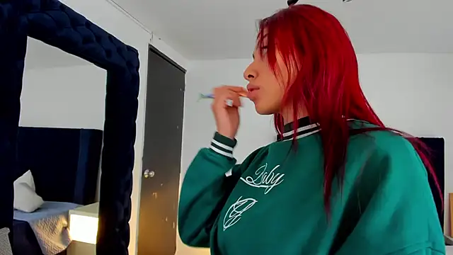 Chat XXX en directo de melanie_roux__