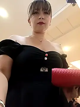 tata_sanz_ Show Webcam